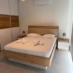 Theo Luxury Napa *