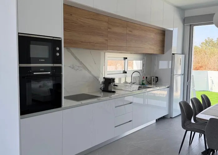 Theo Luxury Napa * アヤナパ